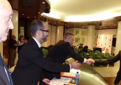 Joan Sans i Pere Marsenyach, durant una sessió de comú.