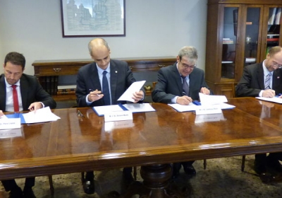 López, Martí, Baró i Naudi signen el pacte d'Estat