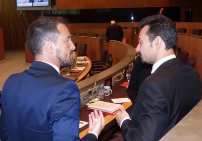 Alís parla amb López en una sessió de Consell.