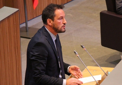 Pere López, a la tribuna del Consell General (ANA).