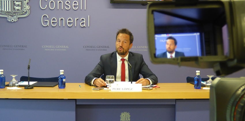 El conseller general del PS, Pere López, durant la roda de premsa.